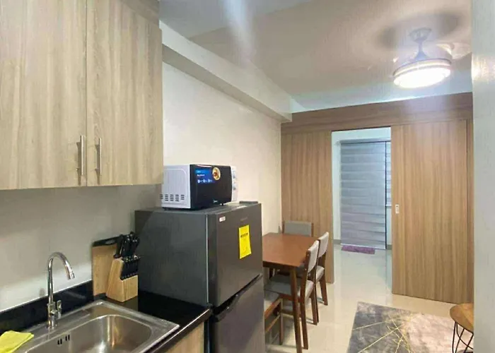 Azure Staycation Near Sm Bicutan Apartment Manila