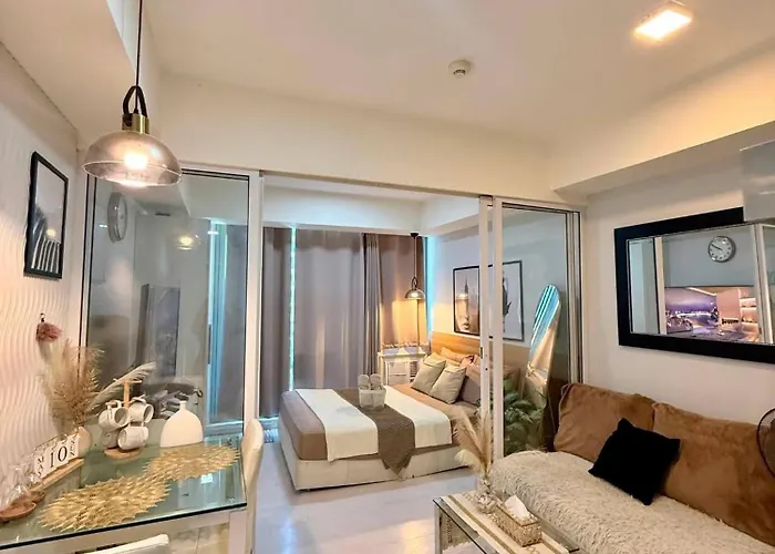 Azure Staycation Near Sm Bicutan Manila
